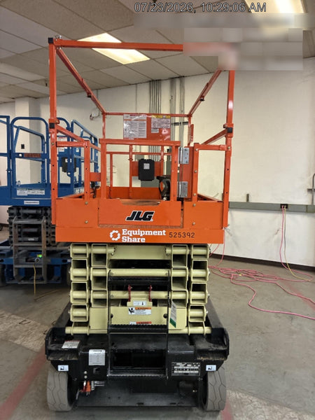 2025 JLG ES3246
