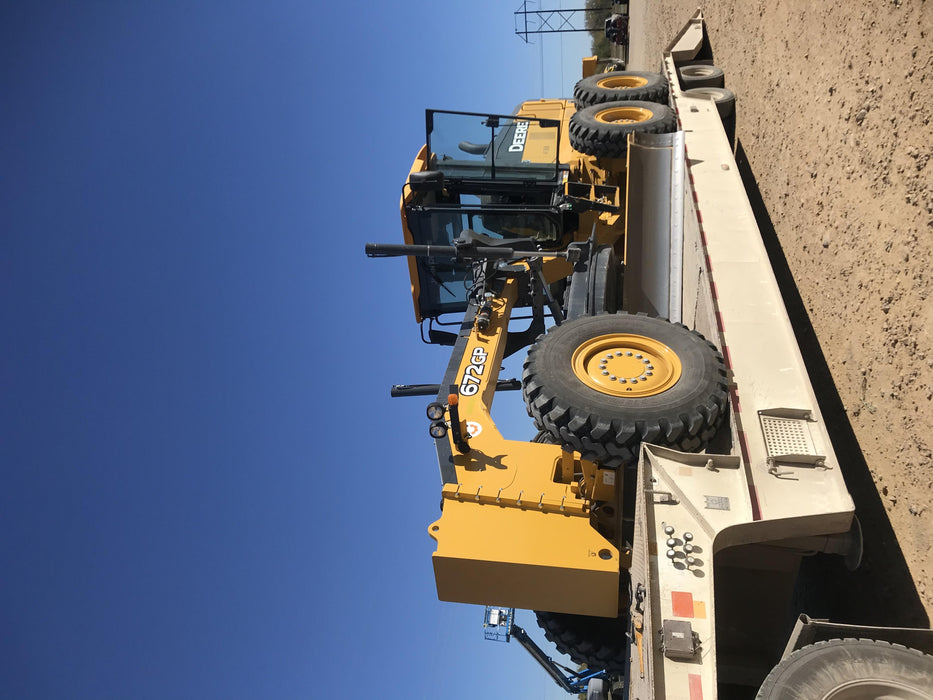 2019 JOHN DEERE 672G