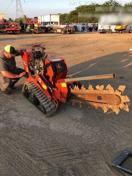 2020 DITCH WITCH C24XA