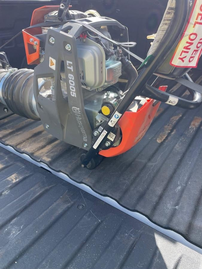 2024 HUSQVARNA LT6005