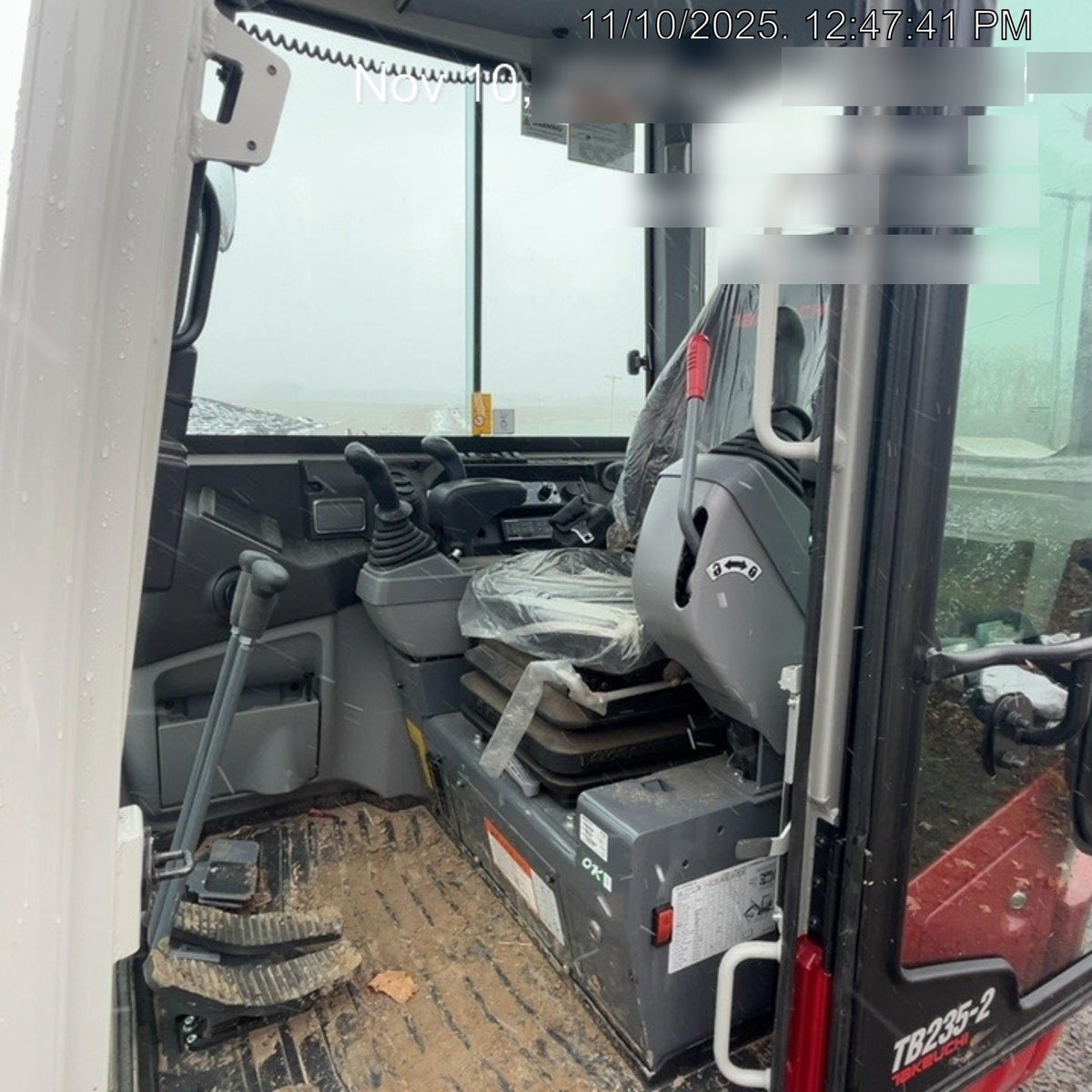 2025 TAKEUCHI TB235-2CR