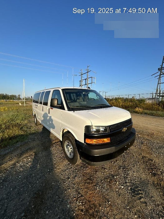 2023 CHEVROLET Express Van - Rental