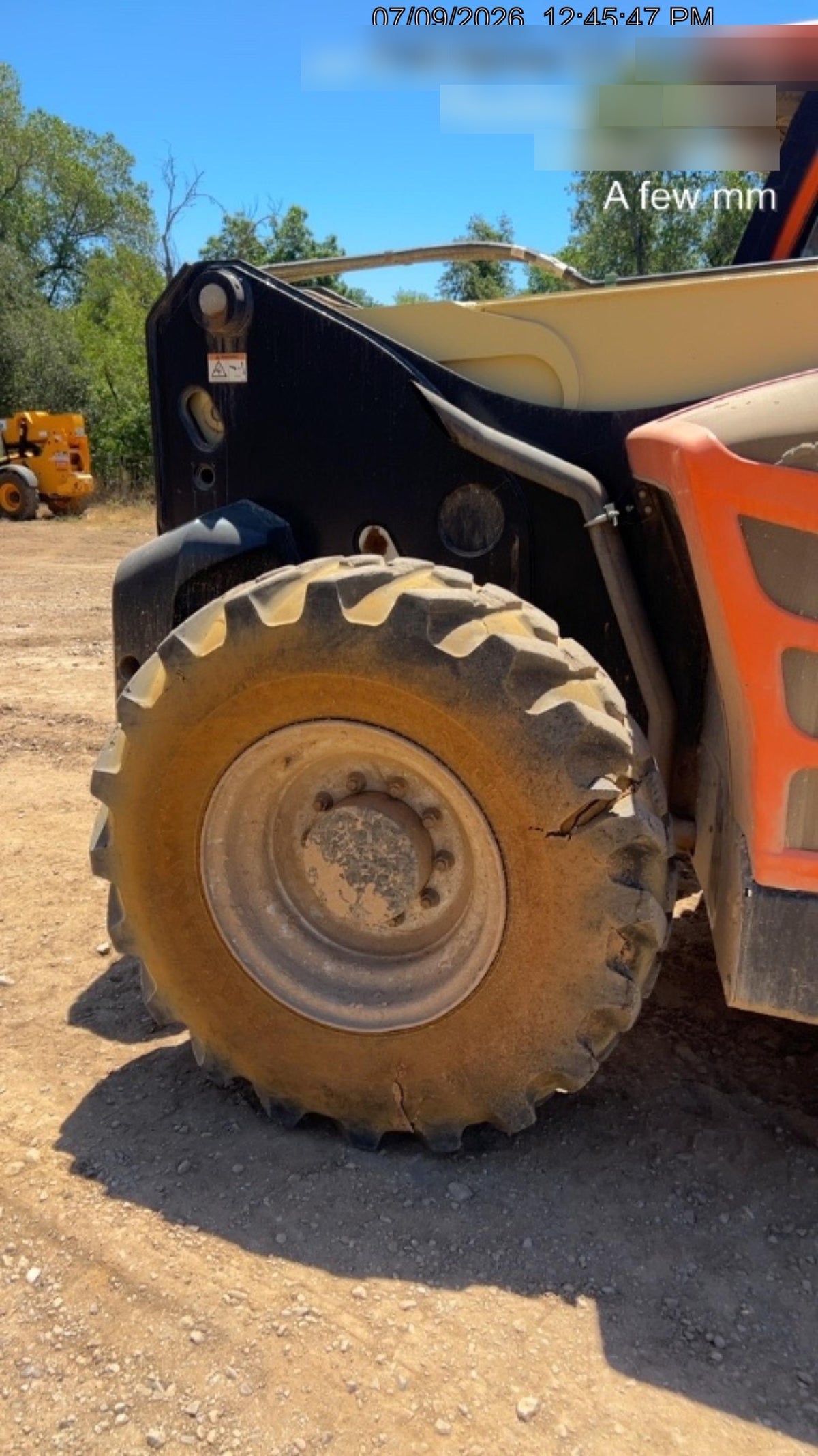 2021 JLG 1732