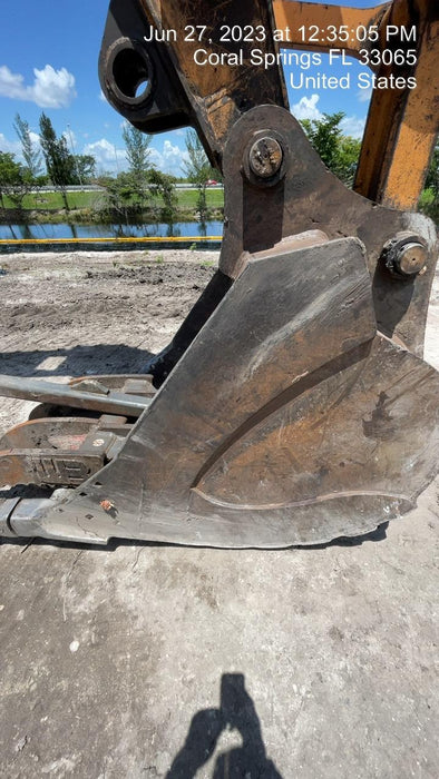 2016 Case CX350D CAB A/C, 13'-3" ARM, STEEL TRACKS, THUMB