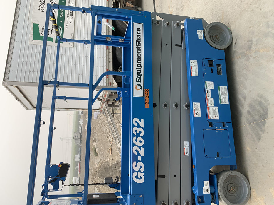 2020 Genie GS-2632 Solid NM Tires, Folding Rails with Half-Height Swing Gate, Beacon, 800W Invertor