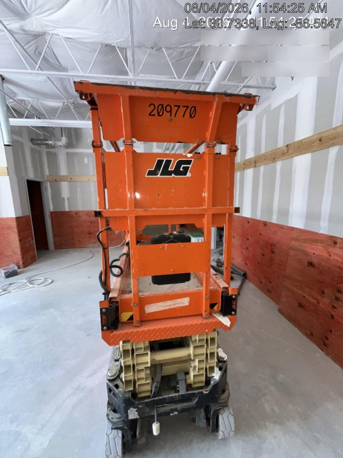2022 JLG ES1932