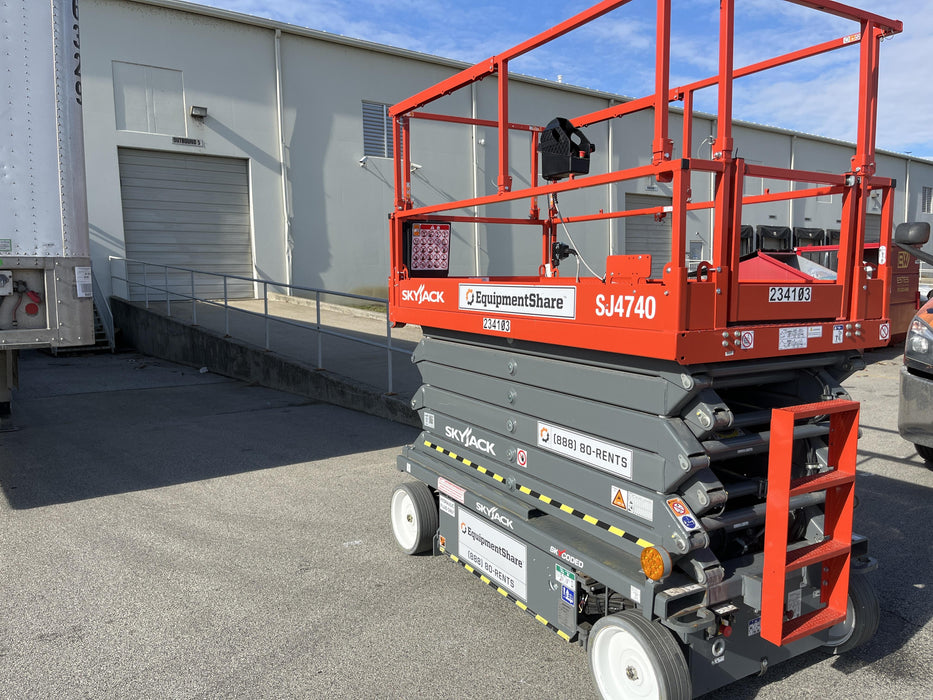 2022 SKYJACK SJ4740