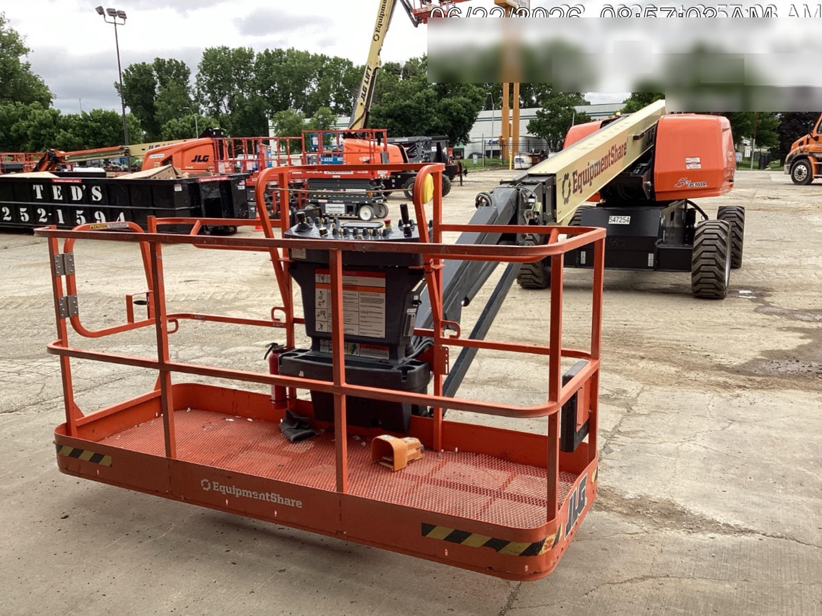 2025 JLG 660SJ
