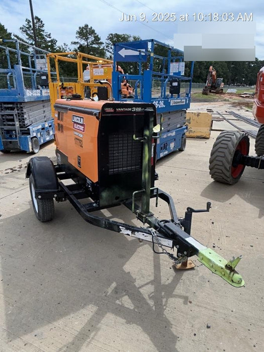 2021 Lincoln Electric Vantage 322 Vantage 322 Ready Pak 3 w/ Decals, ORANGE (includes trailer, cable rack, fender light kit) NO Telematics