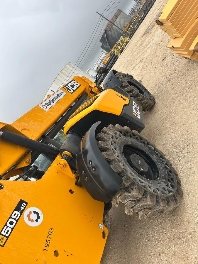 2021 JCB 509-42