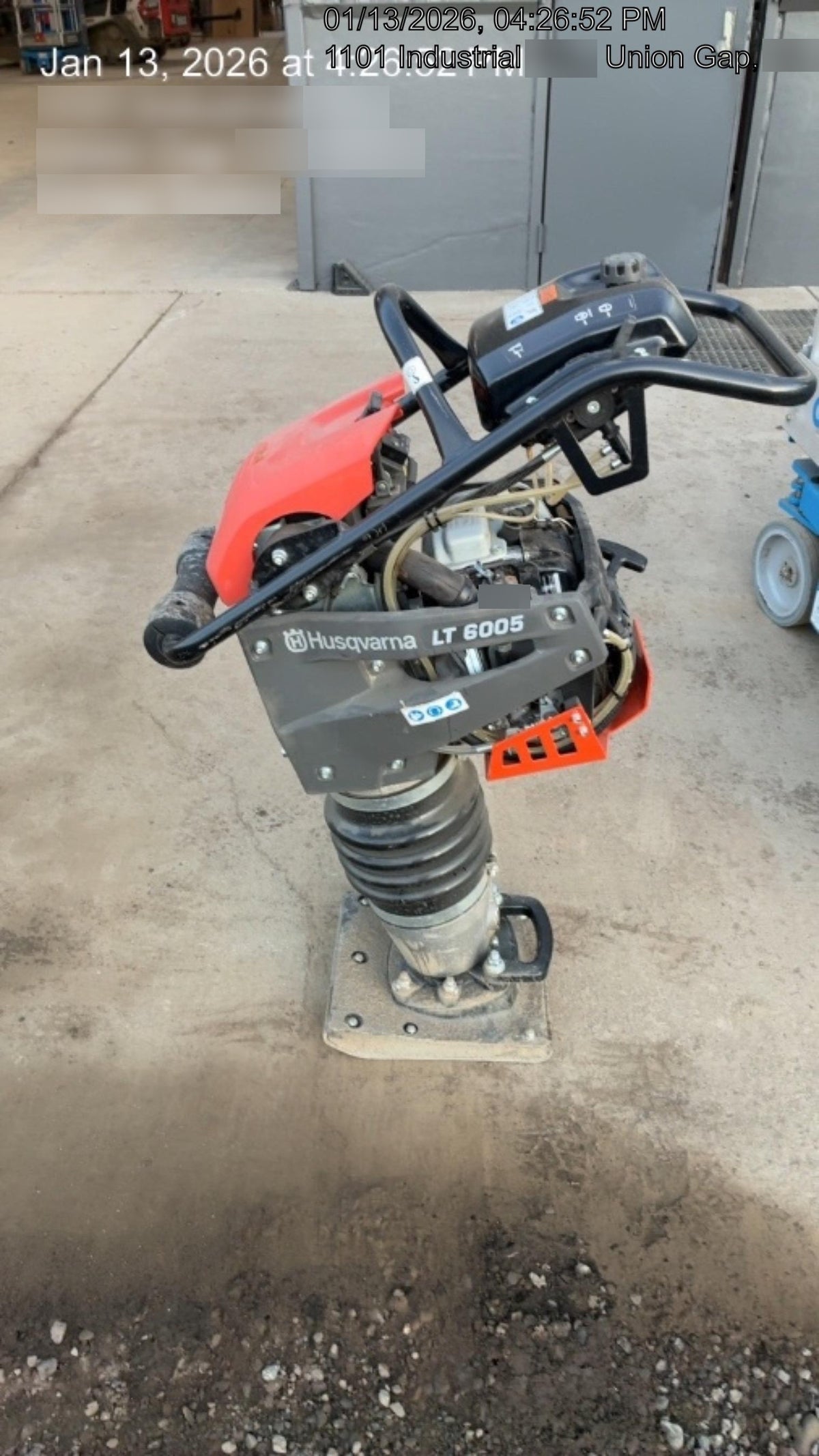 2025 HUSQVARNA LT6005