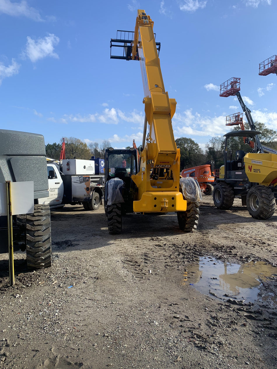 2021 JCB 510-56