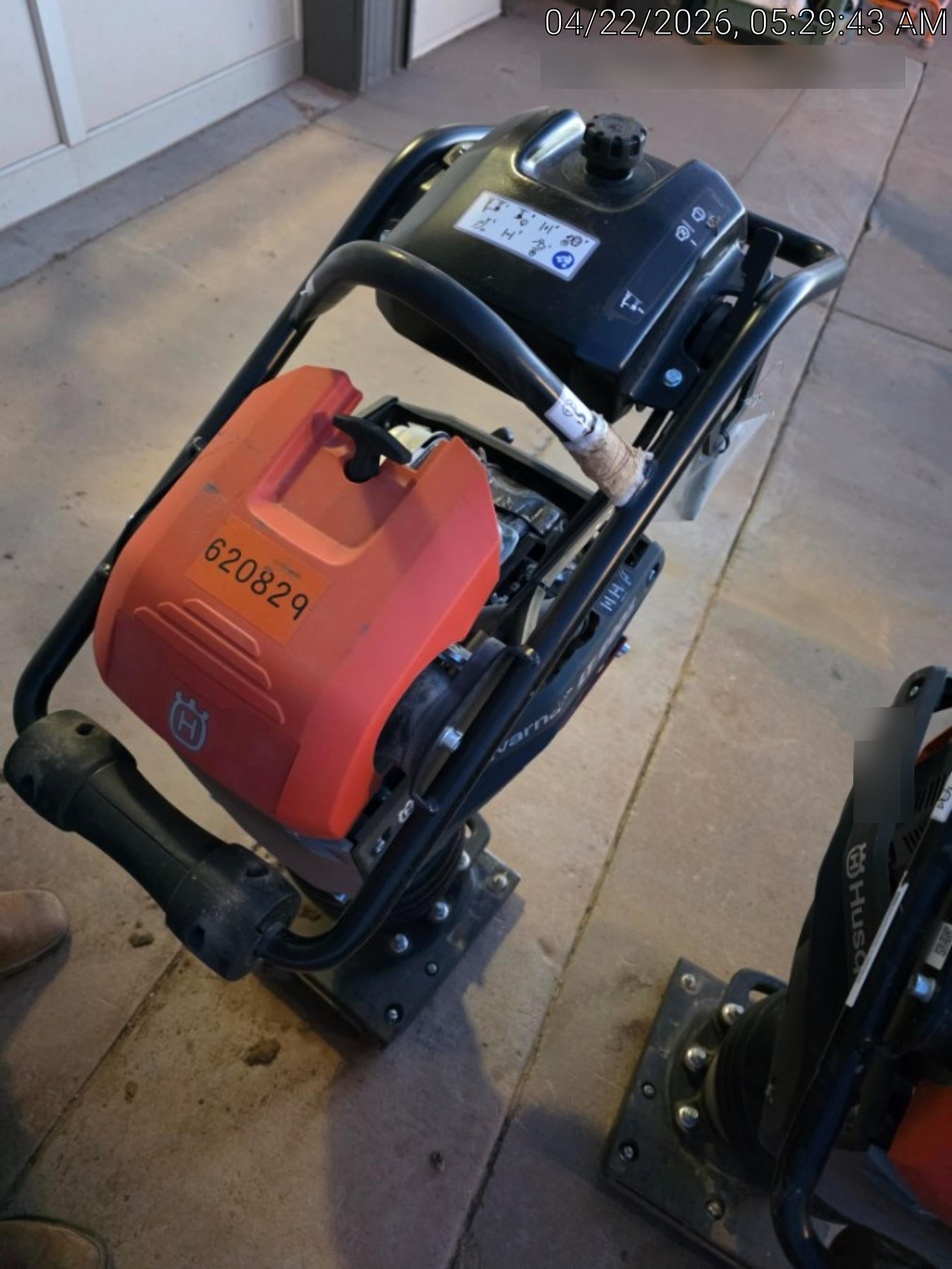 2025 HUSQVARNA LT6005