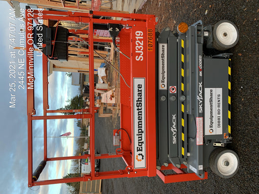 2020 Skyjack SJIII-3219 Solid NM Tires, Half height spring hinged entry gate, Dual Beacons, 800W Inverter