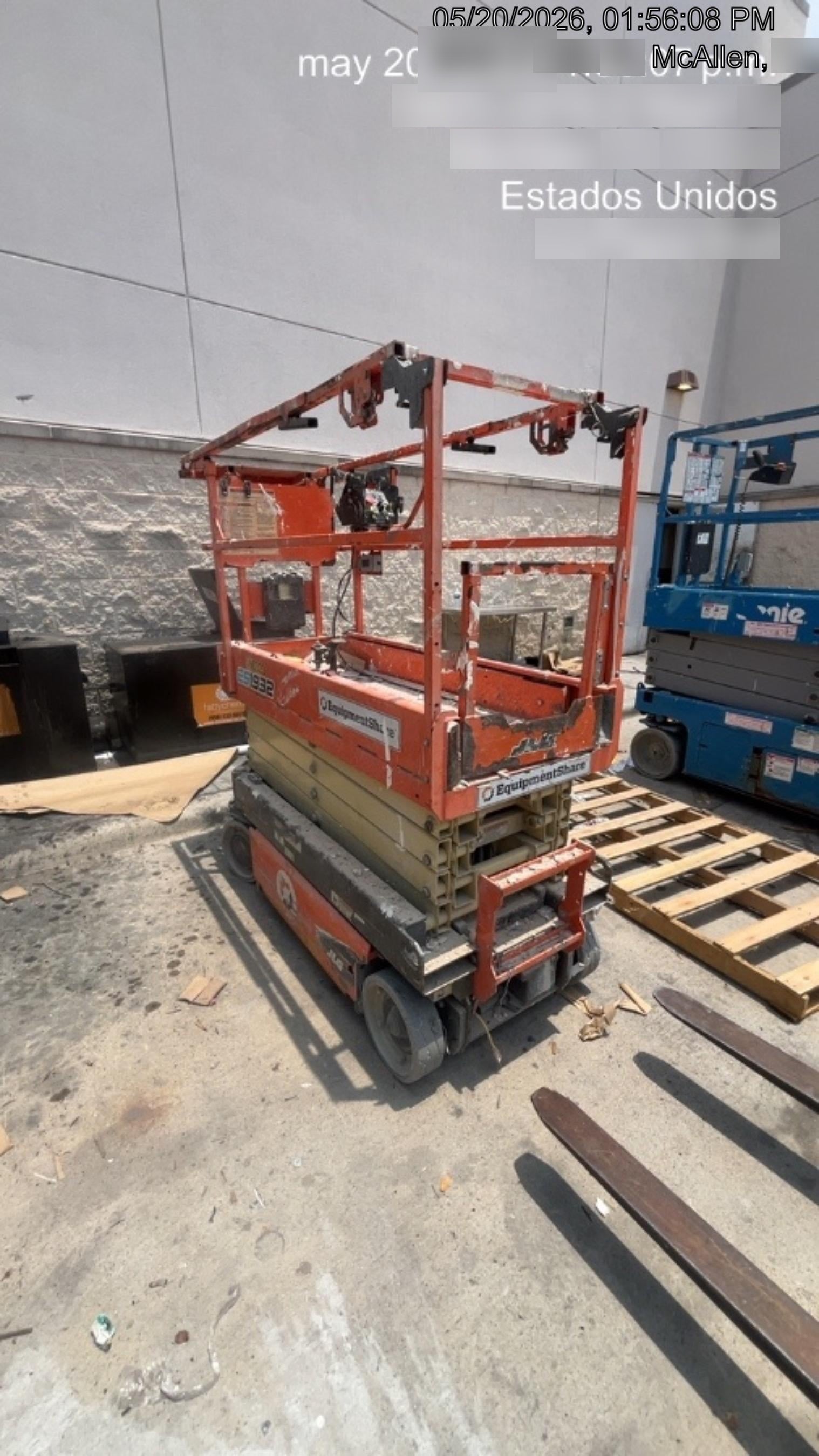 2021 JLG ES1932