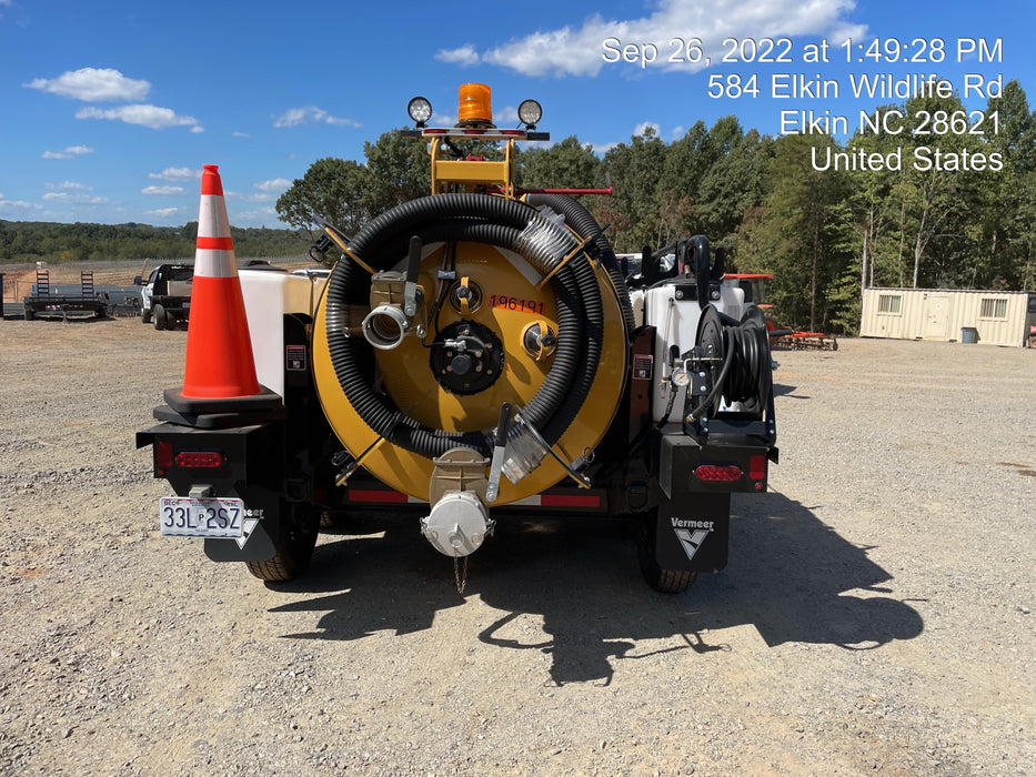 2021 Vac-Tron LP573XDT T4 Koehler Diesel Engine, 500 Gallon Debris Tank, x2 100 Gallon Water Tanks