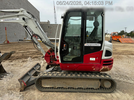 2023 TAKEUCHI TB250-2CR