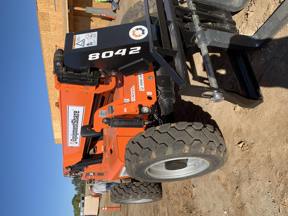 2020 Skytrak 8042 74 Hp, FF Tires, Work Lights, Beacon, Aux Hydraulics, Back up Alarm, Lifting Eye, ES Decals