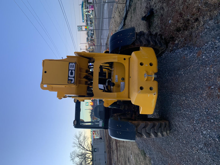 2019 JCB 512-56 109 HP w/Open ROPS, Beacon, Aux Hydraulics, Worklights, Solid Tires 60" Carriage/Forks