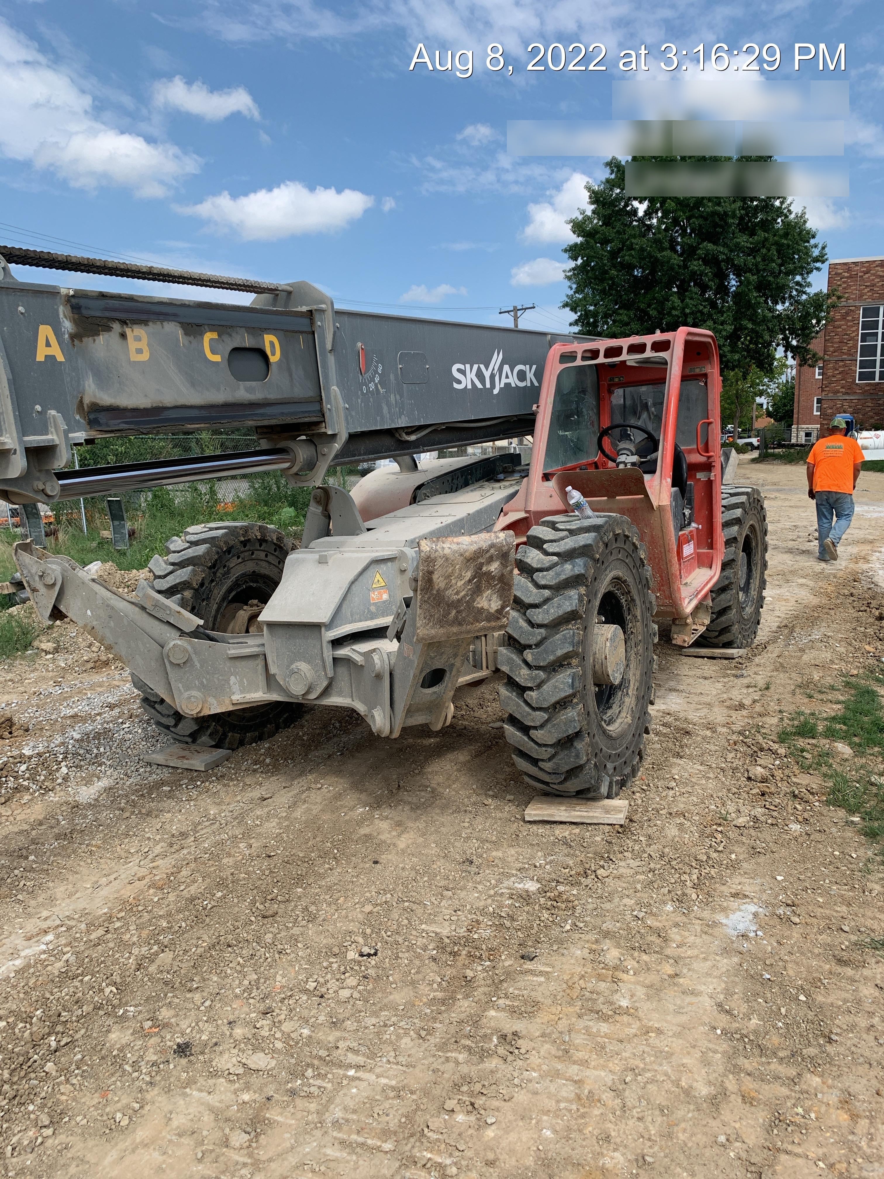 2016 Skyjack SJ1056 TH 10K Telehandler