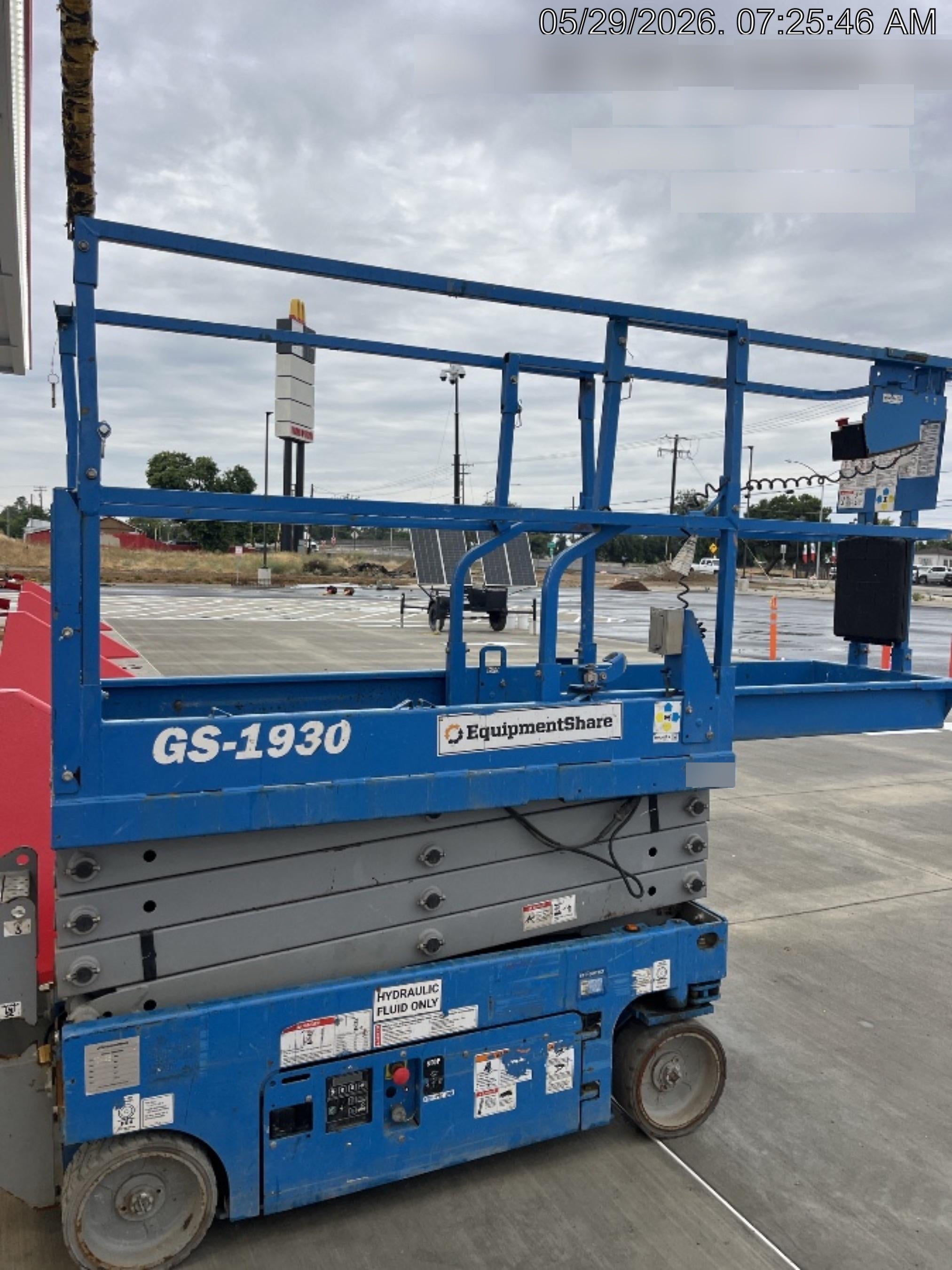 2020 Genie GS-1930 Solid Non Marking Tires, Beacon, Folding rails with half height swing gate, 800W Inverter