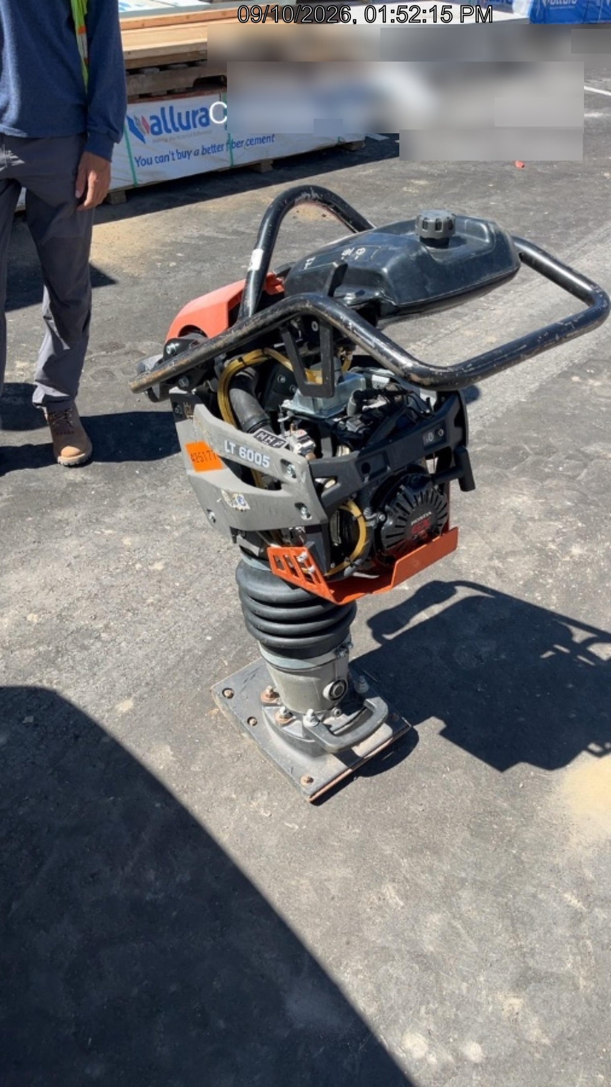 2024 HUSQVARNA LT6005
