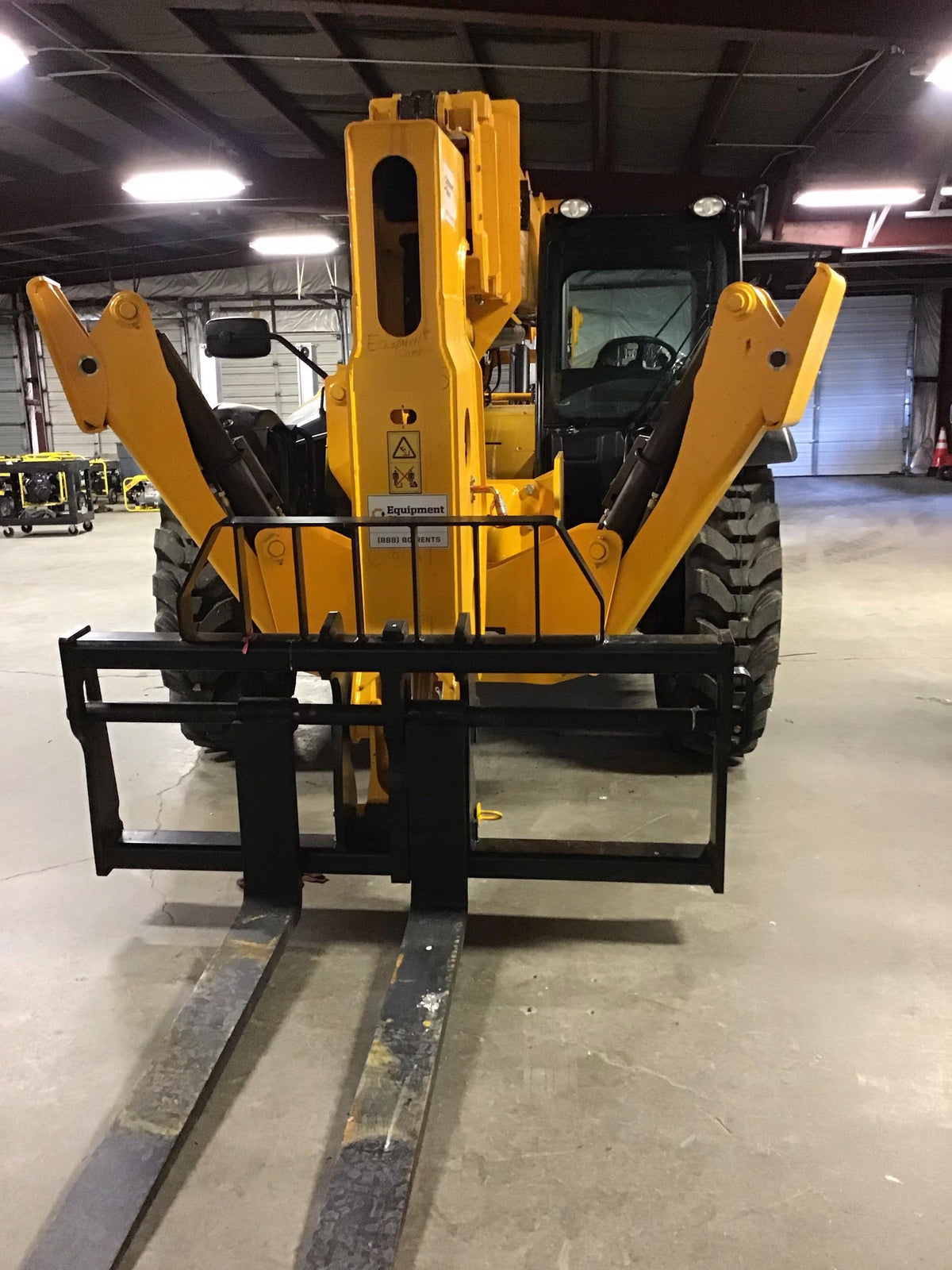 2019 JCB 512-56 74 HP w/CAB/HVAC, Beacon, Aux Hydraulics, Worklights, Solid Tires, 60" Carriage/Forks