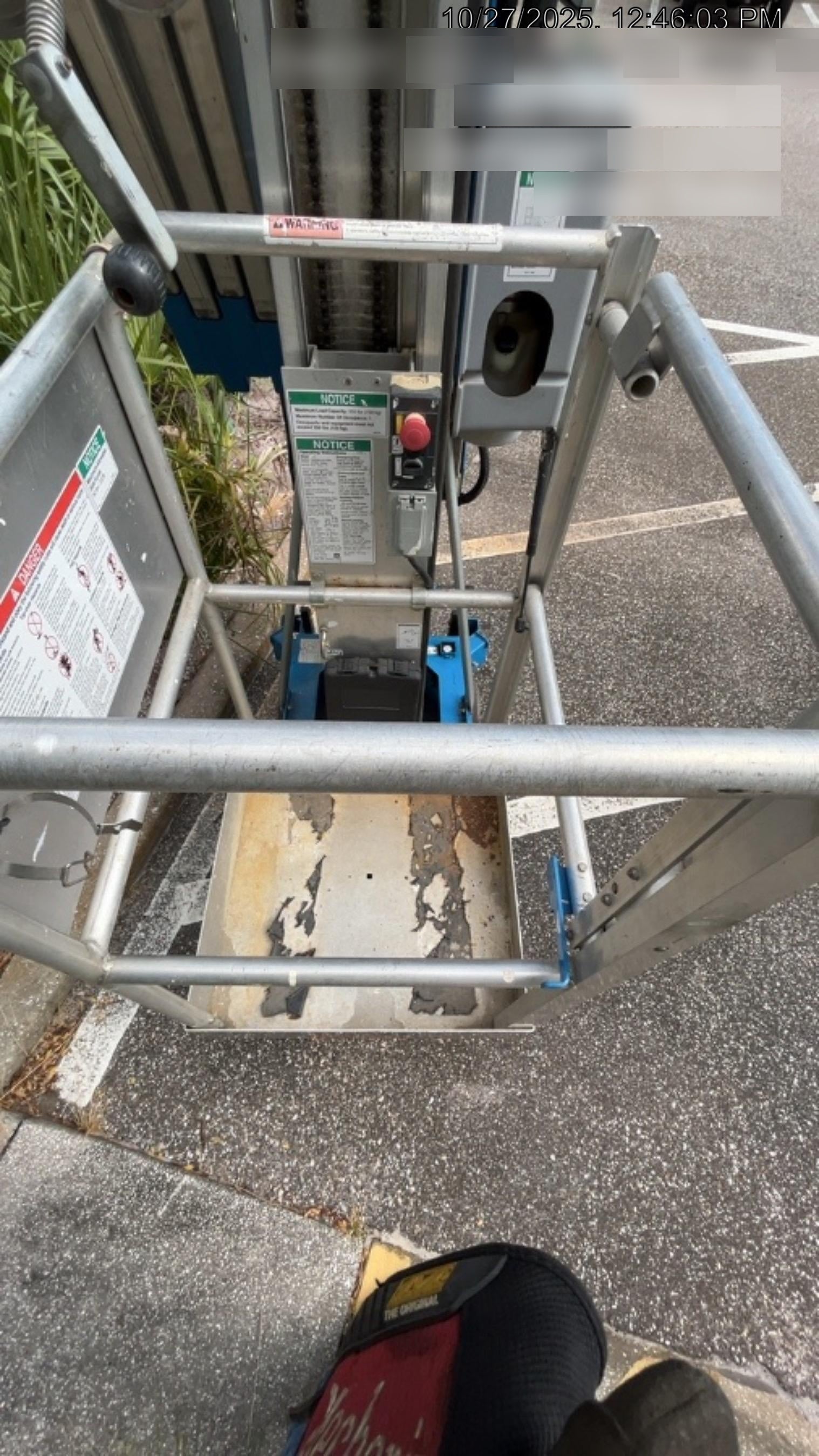2019 GENIE AWP-30S