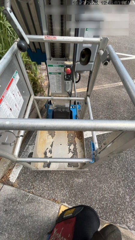 2019 GENIE AWP-30S