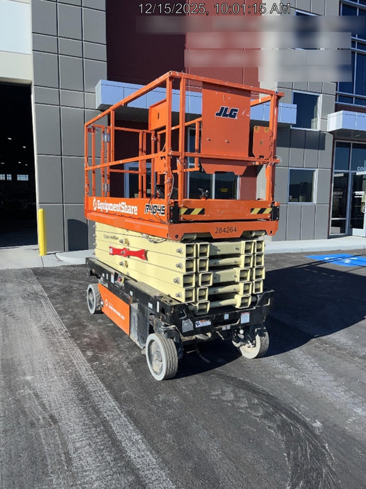 2022 JLG R4045