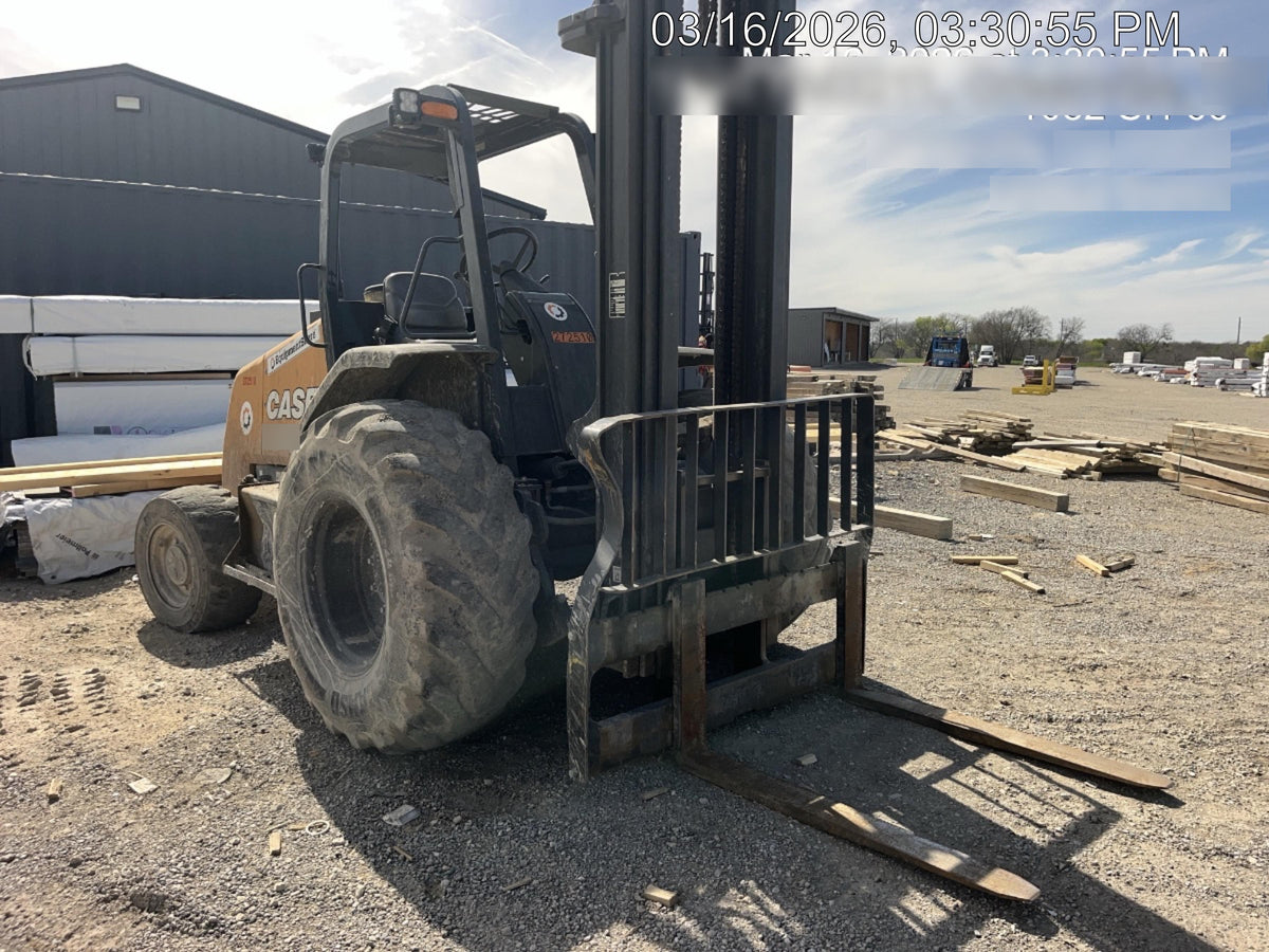 2023 CASE 588H