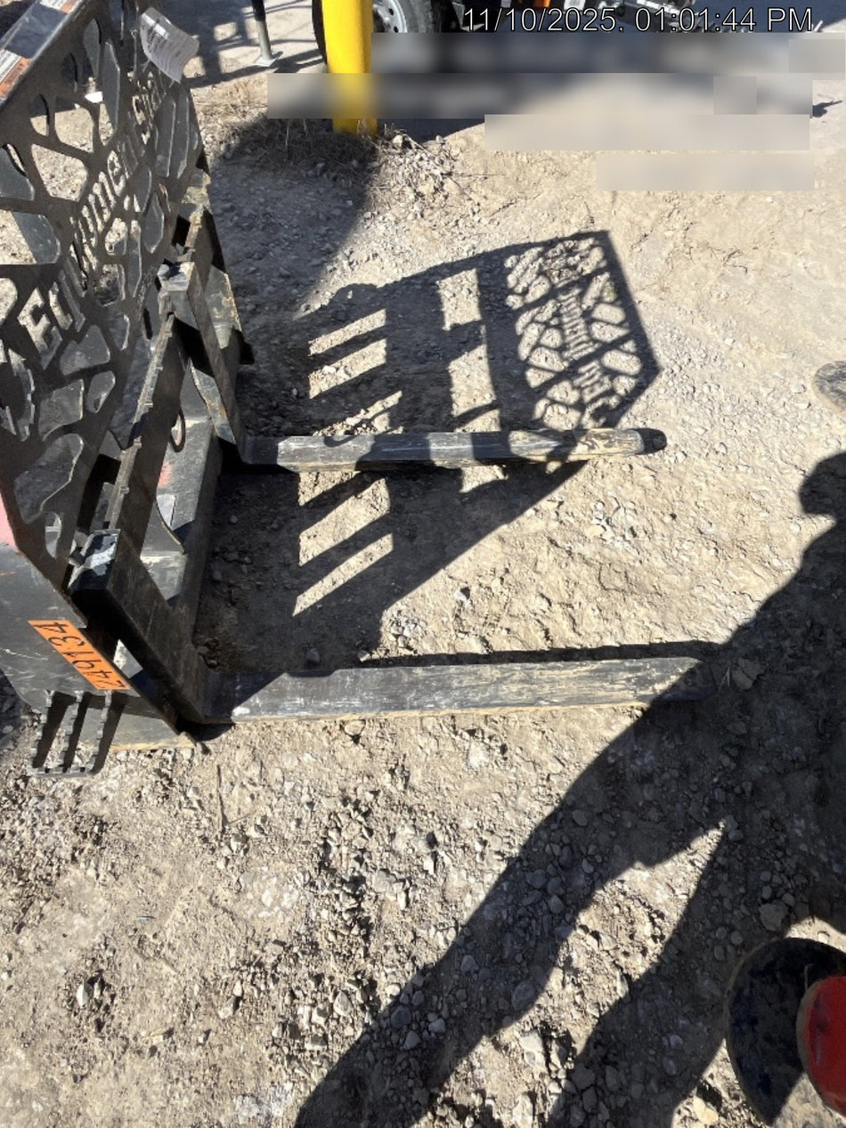 2022 PALADIN 48" Pallet Forks - Paladin
