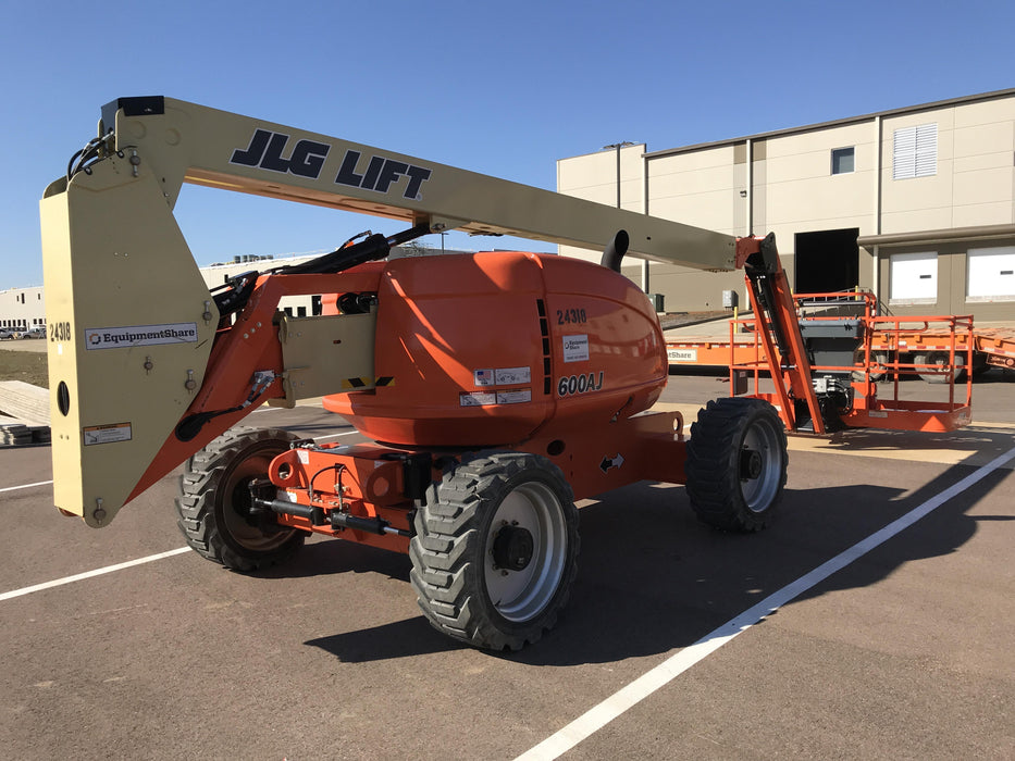 2019 JLG 600AJ