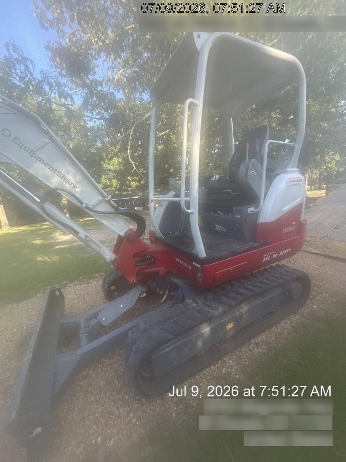 2025 TAKEUCHI TB235-2R