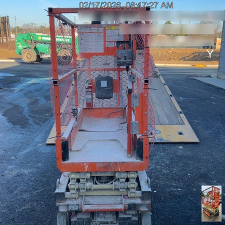2022 JLG ES1330L