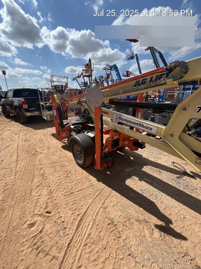 2022 JLG T350
