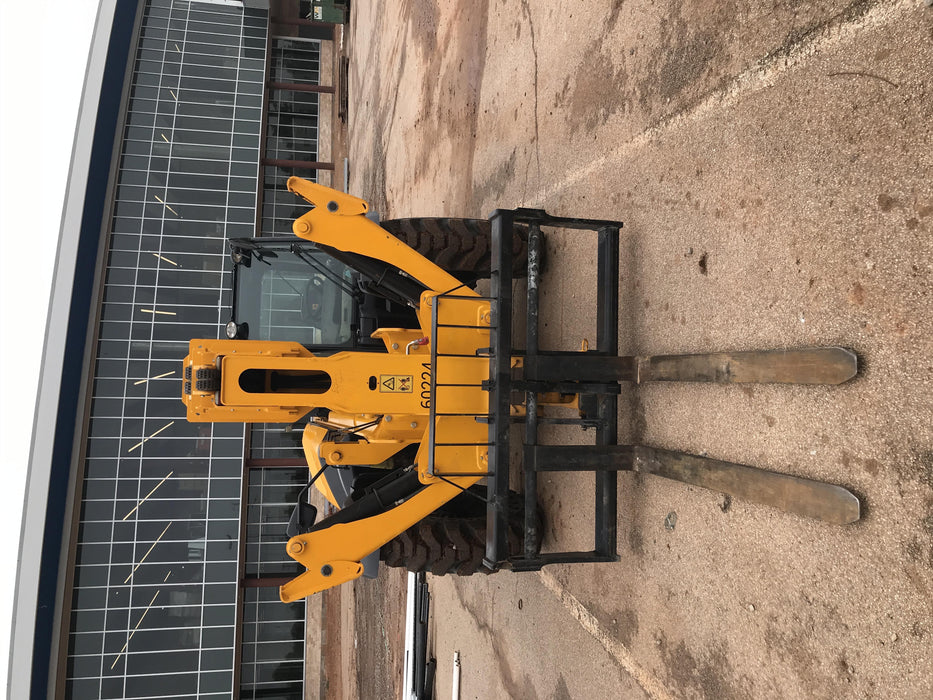 2020 JCB 510-56 Cab/Heat/Air, 74 HP, Solid Tires, STD Worklight, Beacon, Aux Hydraulics, Lifting Eye, Back up Alarm w/66" Carriage/60" Forks