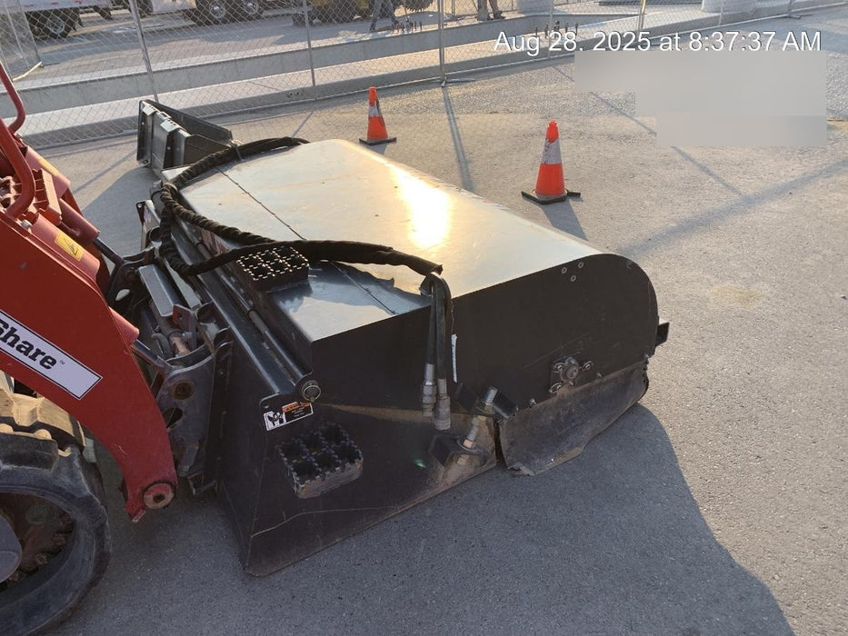 2021 PALADIN Sweepster SB72