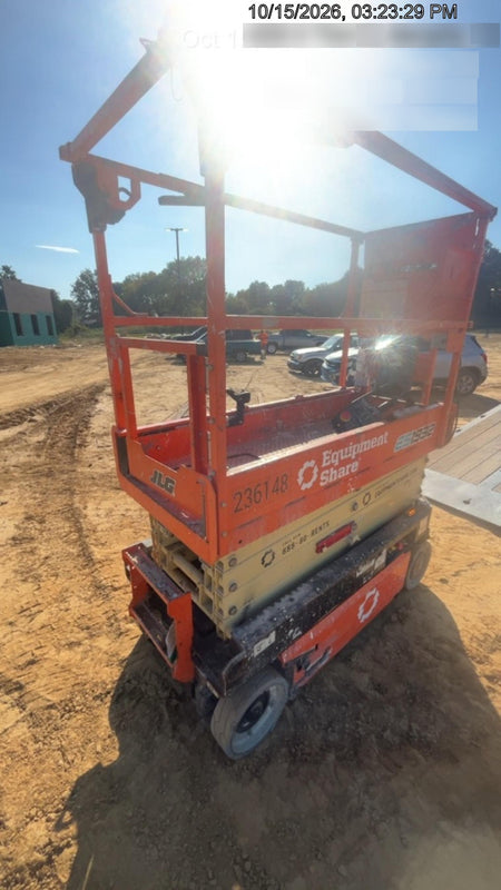 2022 JLG ES1932