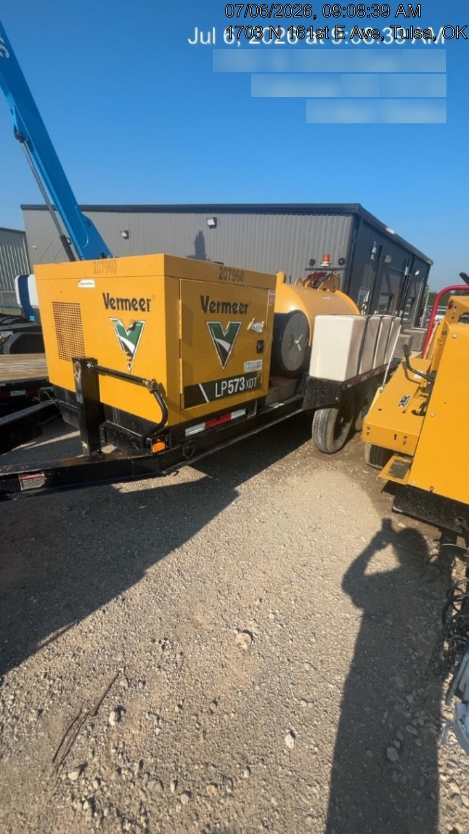 2022 VAC-TRON LP573XDT