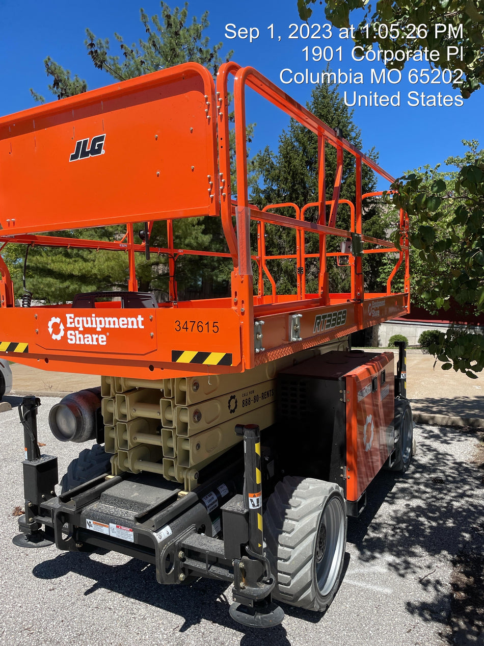 2023 JLG RT3369