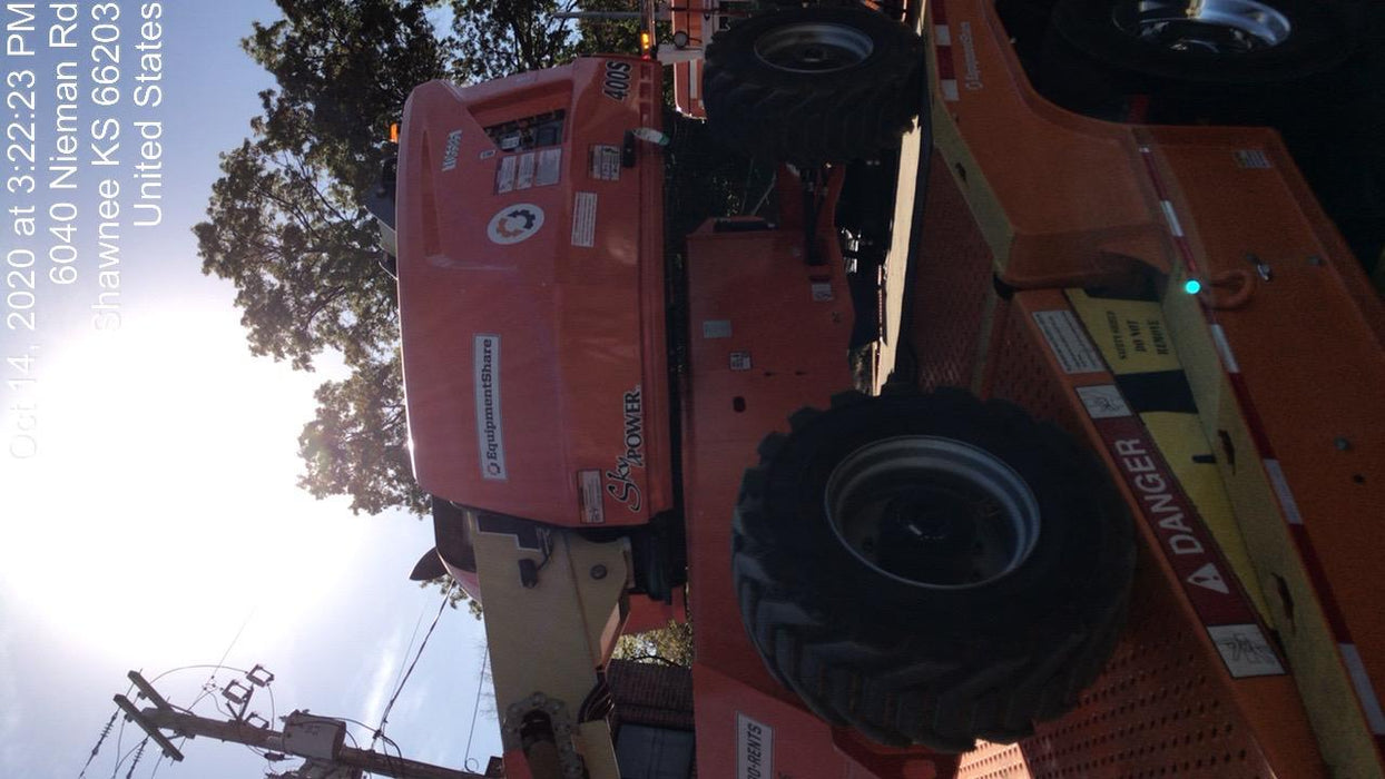 2020 JLG 400S