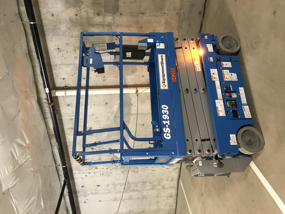 2020 Genie GS-1930 Solid Non Marking Tires, Beacon, Folding rails with half height swing gate, 800W Inverter