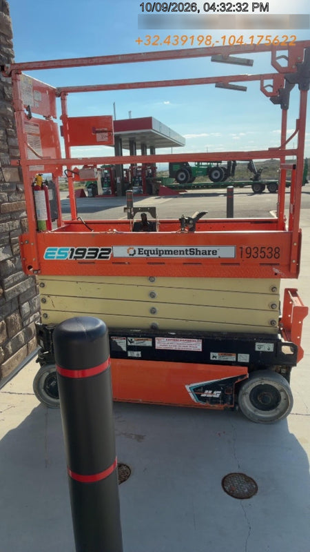 2021 JLG ES1932