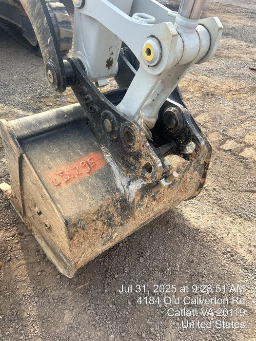 2025 TAKEUCHI 36" Bucket - Takeuchi