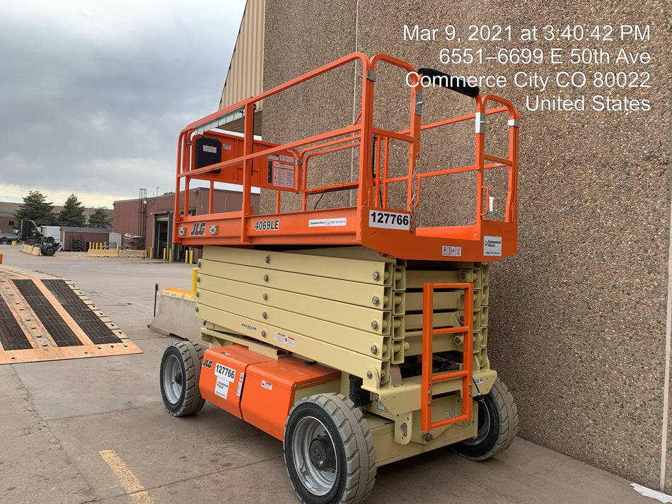 2021 JLG 4069LE