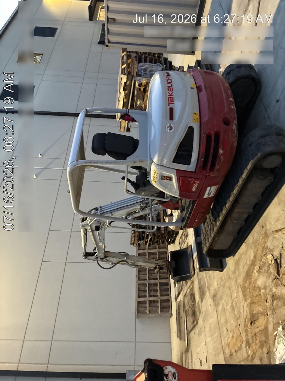 2023 TAKEUCHI TB250-2R