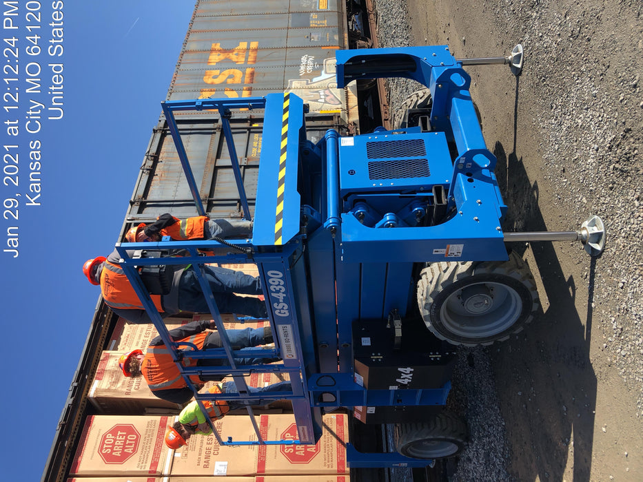 2020 GENIE GS-4390 RT