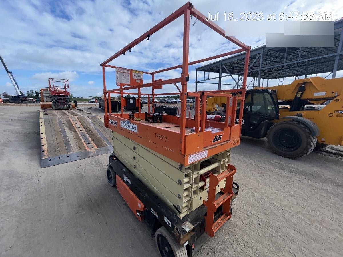 2022 JLG R3246