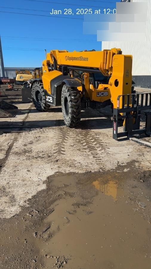 2023 JCB 509-42